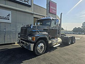 2010 Mack PINNACLE CHU613 For Sale | Day Cab | # 7556